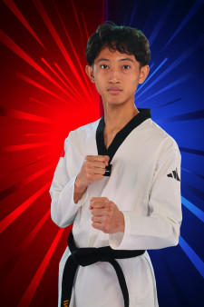Aziz HIDAYAT TUMAKAKA