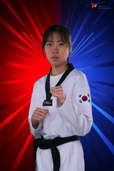 Hanna LEE